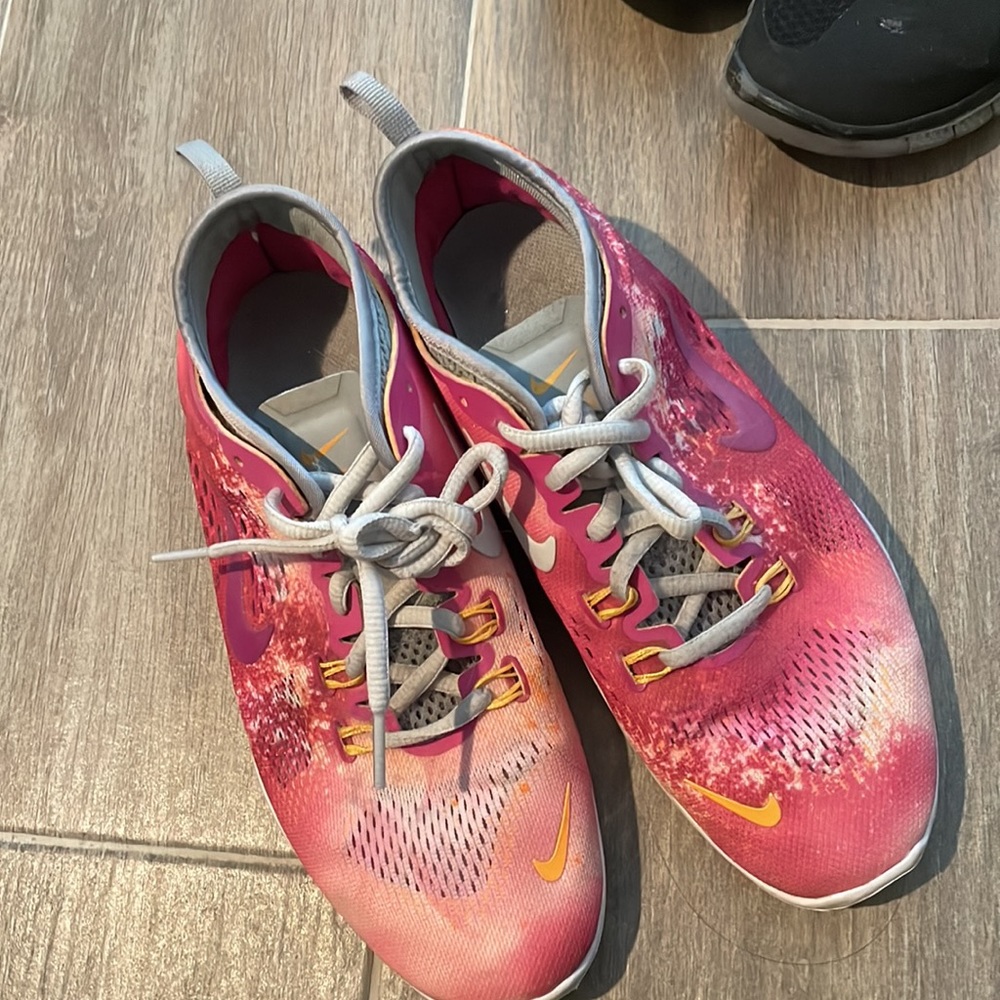 Nike Running Shoes - Picture 6 of 6